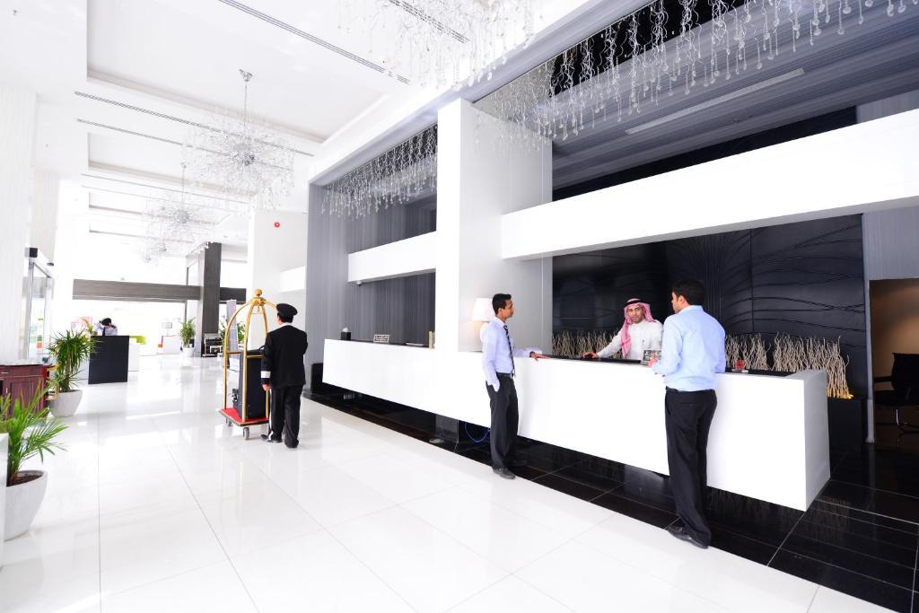 Obaer Hotel Riaad Buitenkant foto