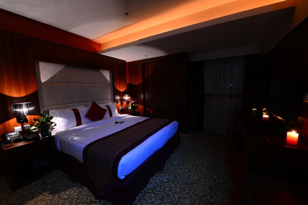 Obaer Hotel Riaad Buitenkant foto