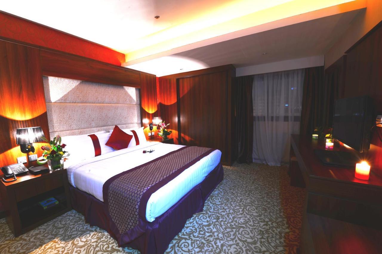 Obaer Hotel Riaad Buitenkant foto